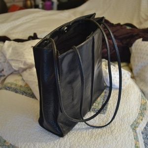 Beautiful Vintage Leather Go Bag